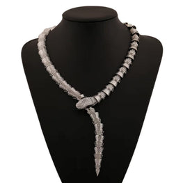 Branded  Luxury necklace box packed