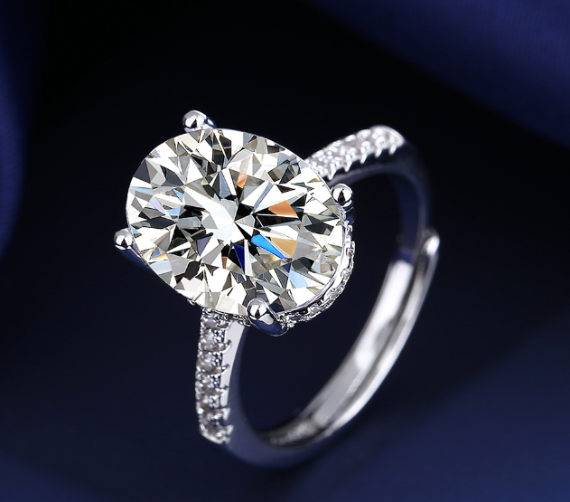 Diamond look Luxury quality zircon ring adjustable