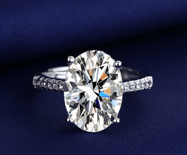 Diamond look Luxury quality zircon ring adjustable