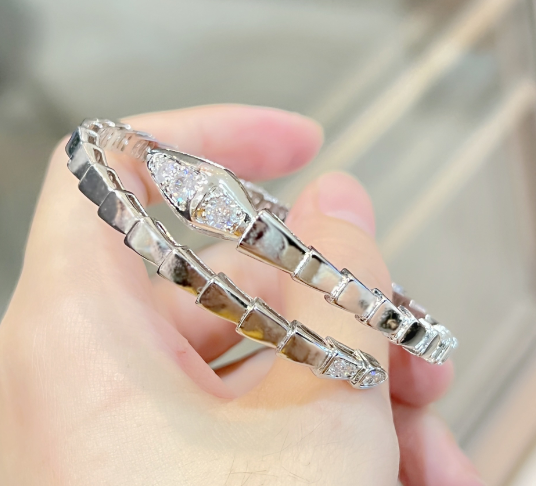 BRANDED LUXURY BANGLE
