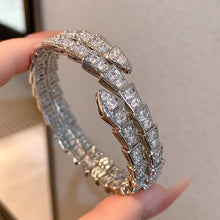 BVL*ARI SNAKE BANGLE