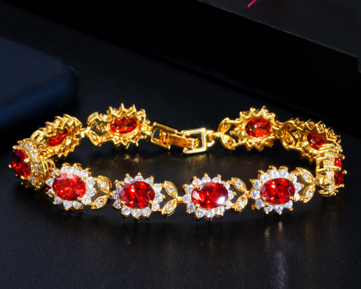Luxury stones studded long lasting use bracelet