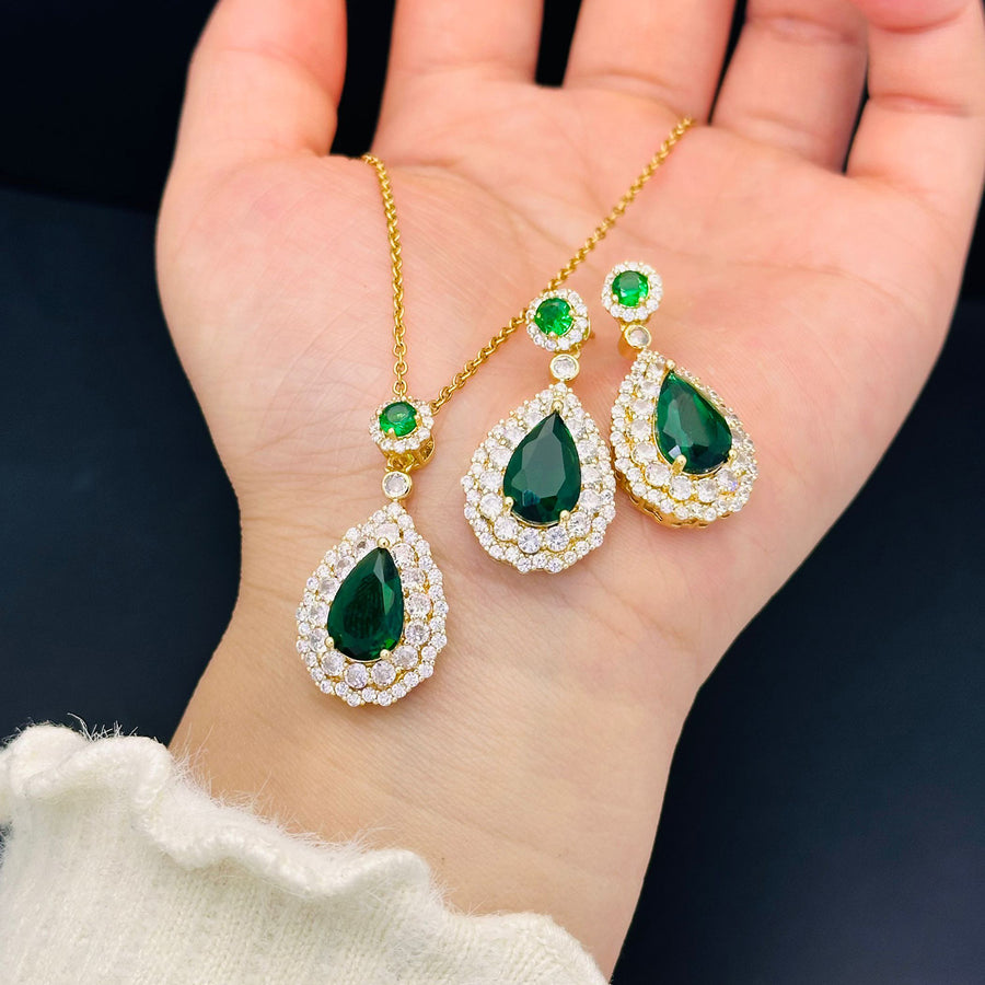 Emerald gold cut luxury set Pendant with Chain And Earrings box packed