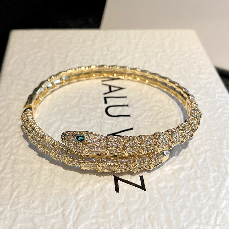 BRANDED LUXURY BANGLE