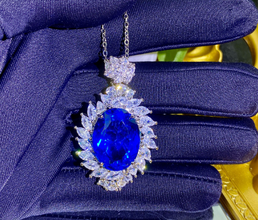 Sapphire impression exclusive gift pendant with box