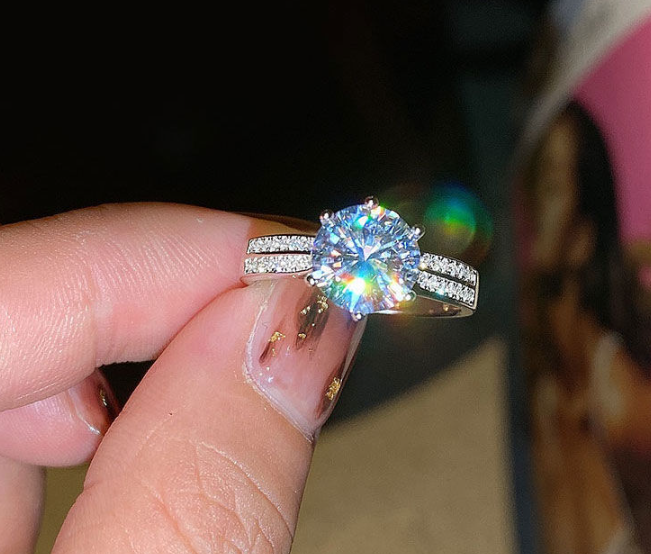 Diamond cut platinum plated zircon ring adjustable