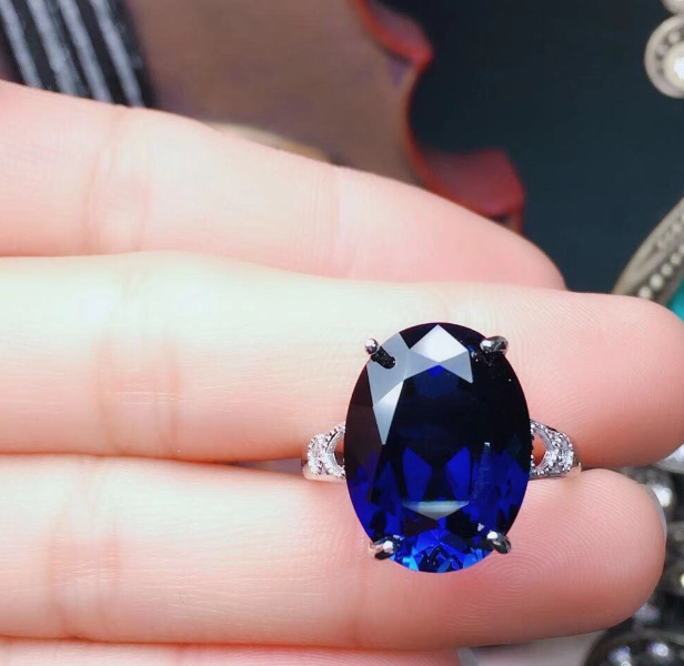 Sapphire look luxury ring adjustable AAA quality WITH BOX