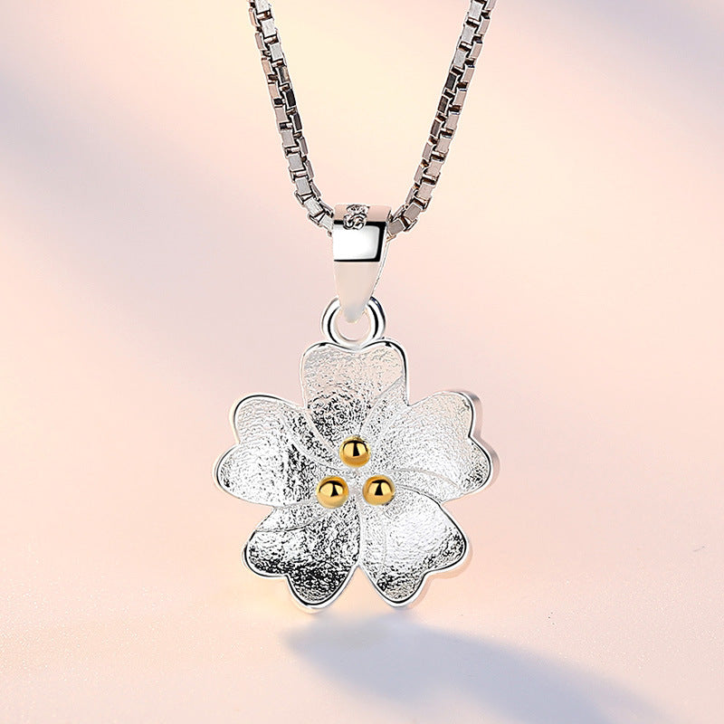 Luxury quality exclusive pendant with chain exclusive free box packaging