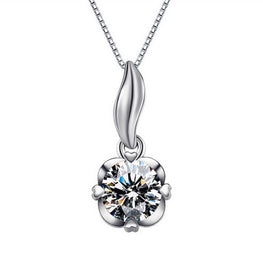 Luxury quality exclusive pendant with chain exclusive free box packaging