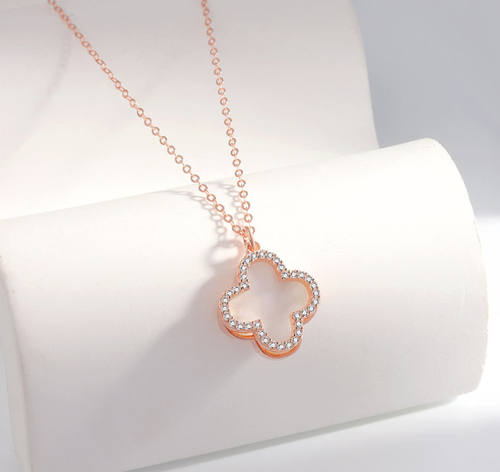 The brand look Original 925 sterling silver (chaandi) pendant necklace with chain!