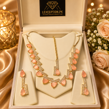 Dubai luxury set