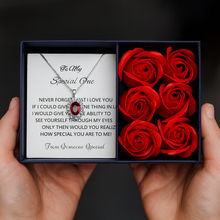 Diana pendant with rose box