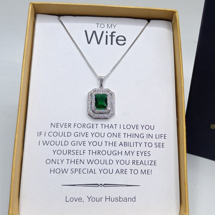EMERALD LOOK EXCLUSIVE QUALITY PENDANT WITH BOX PACKING