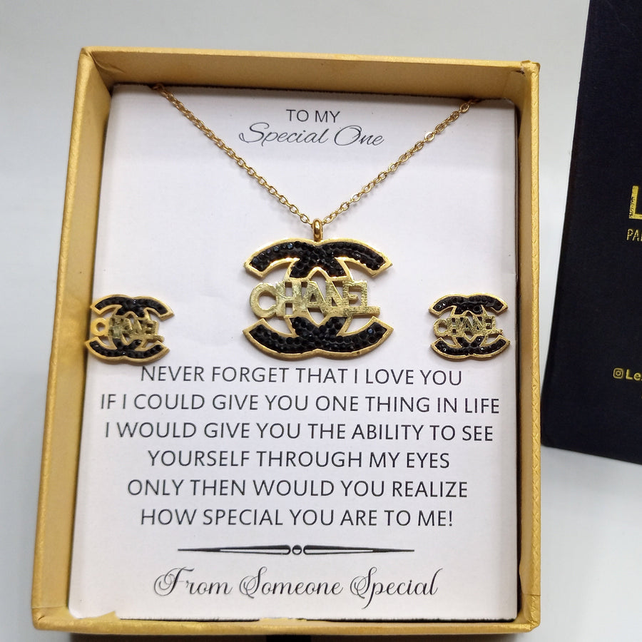 BRANDED LUXURY PENDANT & EARRING SET WITH CUSTOMIZE BOX PACKING