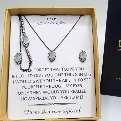 EXCLUSIVE AND LUXURY SET FINE FINISHING WITH BOX PACKING