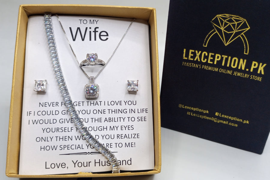 Luxury finishing exclusive set for her with box packing