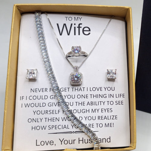 Luxury finishing exclusive set for her with box packing