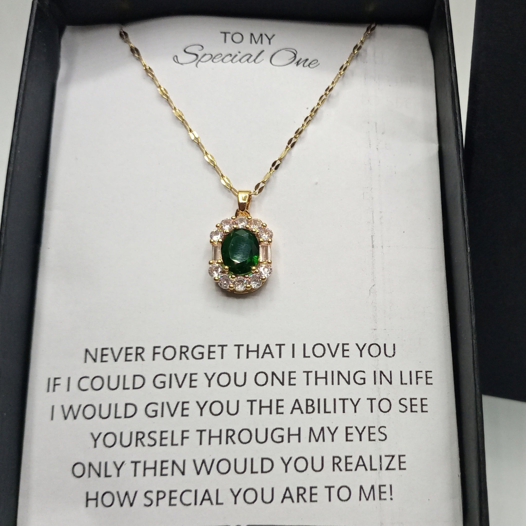 EMERALD GOLD CUT LUXURY PENDANT WITH BOX