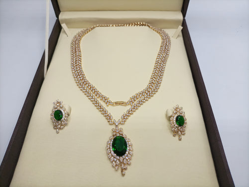 The emerald gold look exclusive and luxury quality set for her with box packing