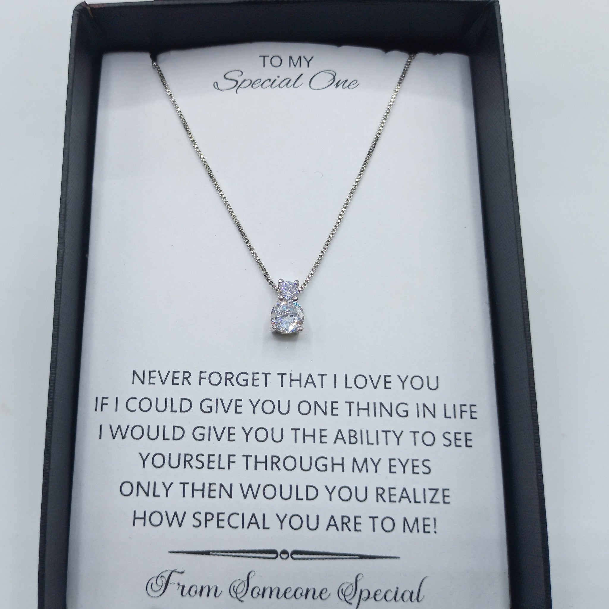 DIAMOND LOOK LUXURY QUALITY GIFT PENDANT BOX PACKED LIMITED EDITION