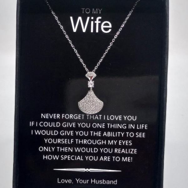 BRANDED DIAMOND CUT LUXURY QUALITY GIFT PENDANT BOX PACKED LIMITED EDITION