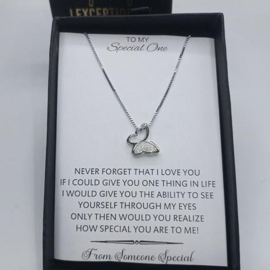 BUTTERFLY THEME DIAMOND CUT LUXURY QUALITY GIFT PENDANT BOX PACKED