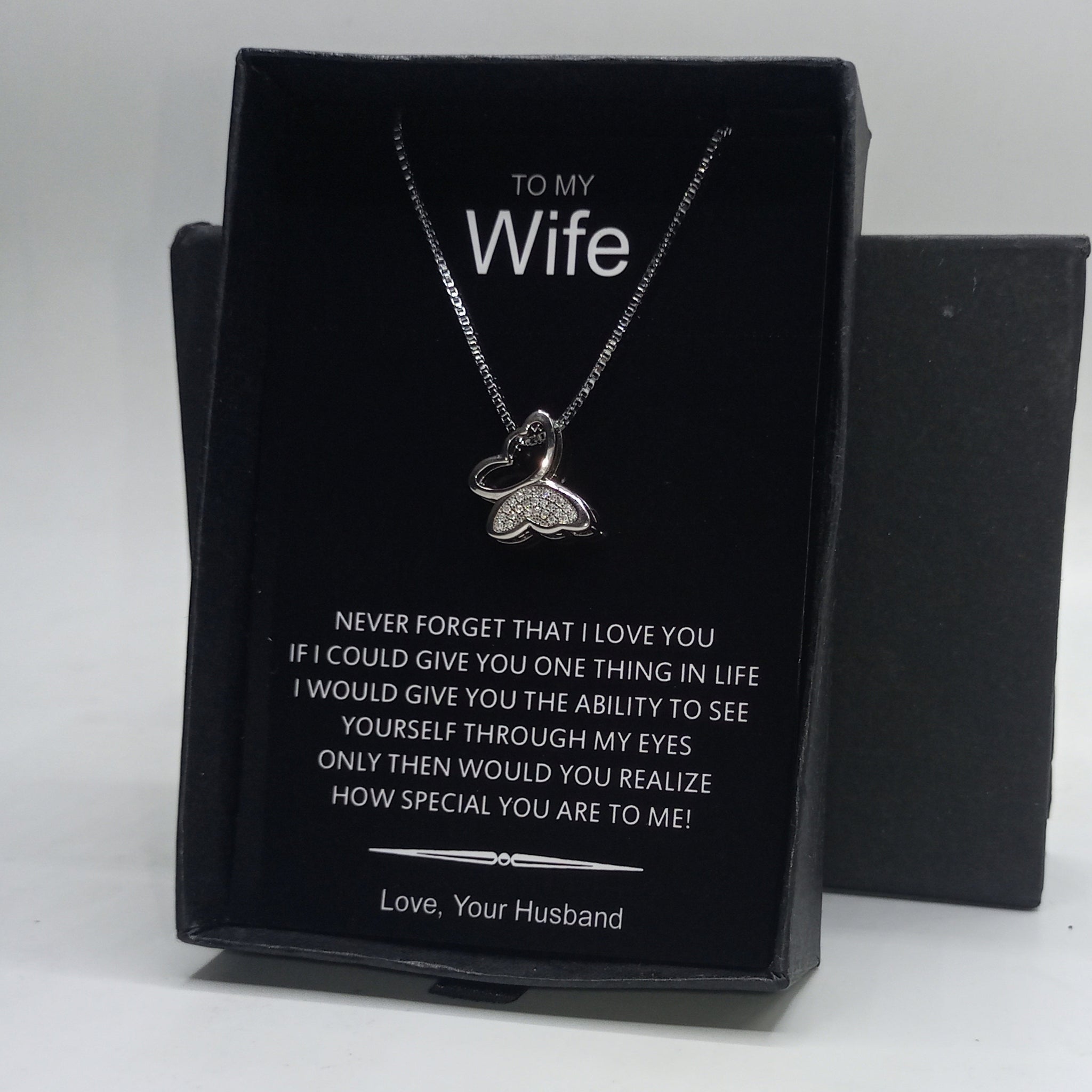 BUTTERFLY THEME DIAMOND CUT LUXURY QUALITY GIFT PENDANT BOX PACKED