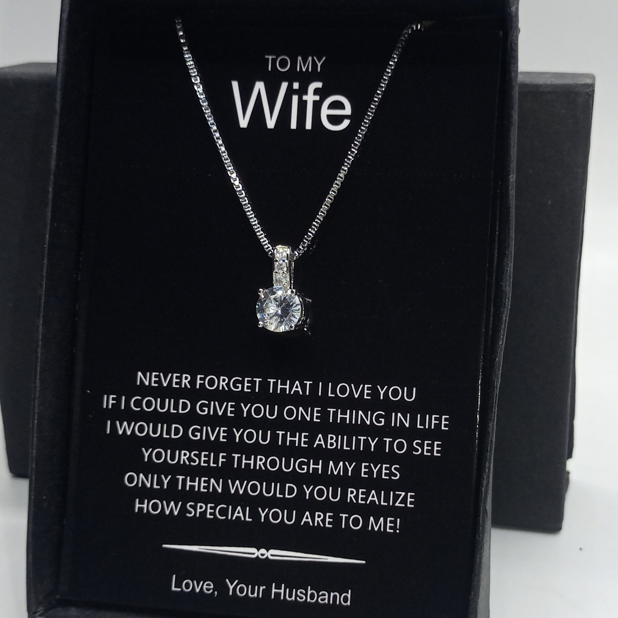 DIAMOND LOOK LUXURY GIFT PENDANT WITH CUSTOMIZE BOX