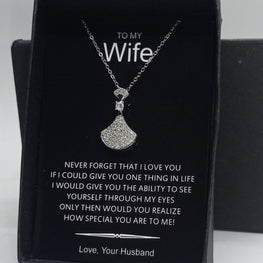 BRANDED DIAMOND CUT LUXURY QUALITY GIFT PENDANT BOX PACKED LIMITED EDITION