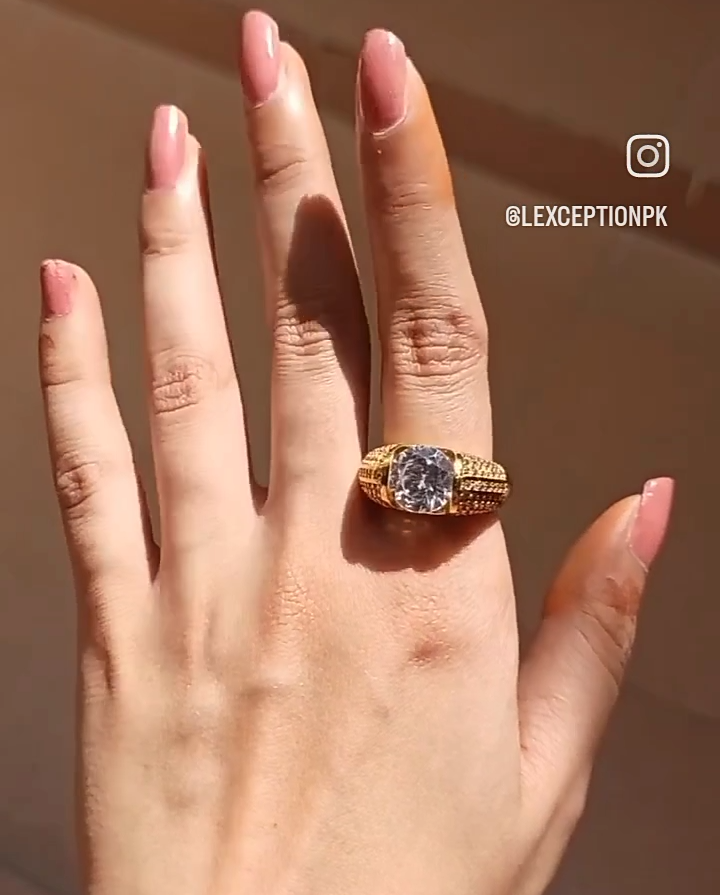 LUXURY AAA QUALITY ZIRCON GOLD PLATED ADJUSTABLE RING