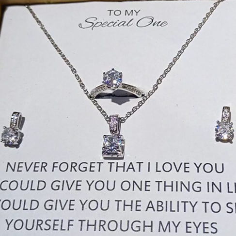 The diamond cut luxury set fine finishing and customize box packing