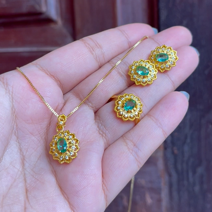 Light weight gold 2025 chain with earrings