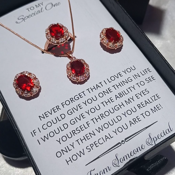 Ruby Look Luxury and exclusive set with box packing