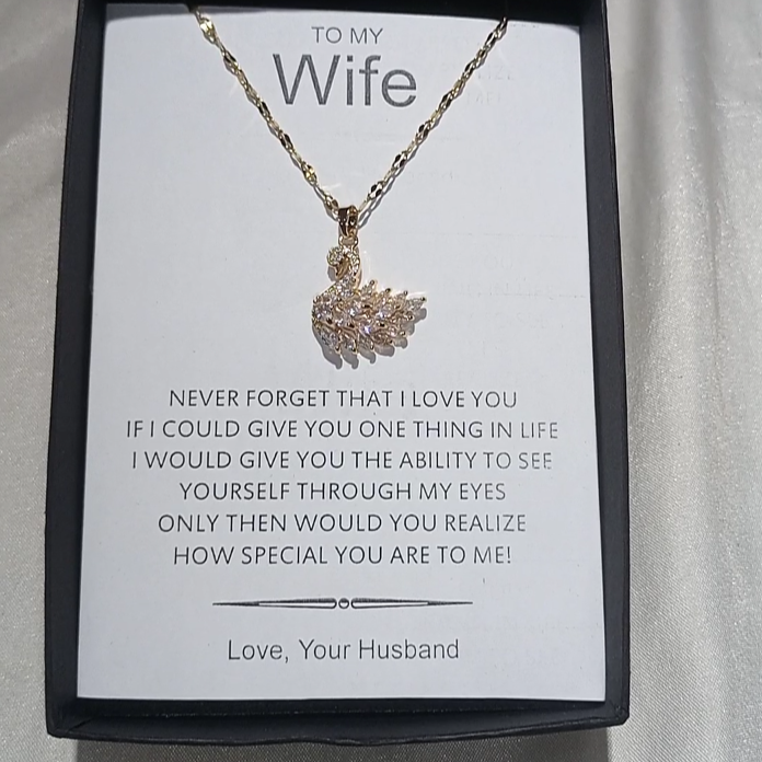 The Gold Swan DIAMOND CUT LUXURY QUALITY GIFT PENDANT BOX PACKED