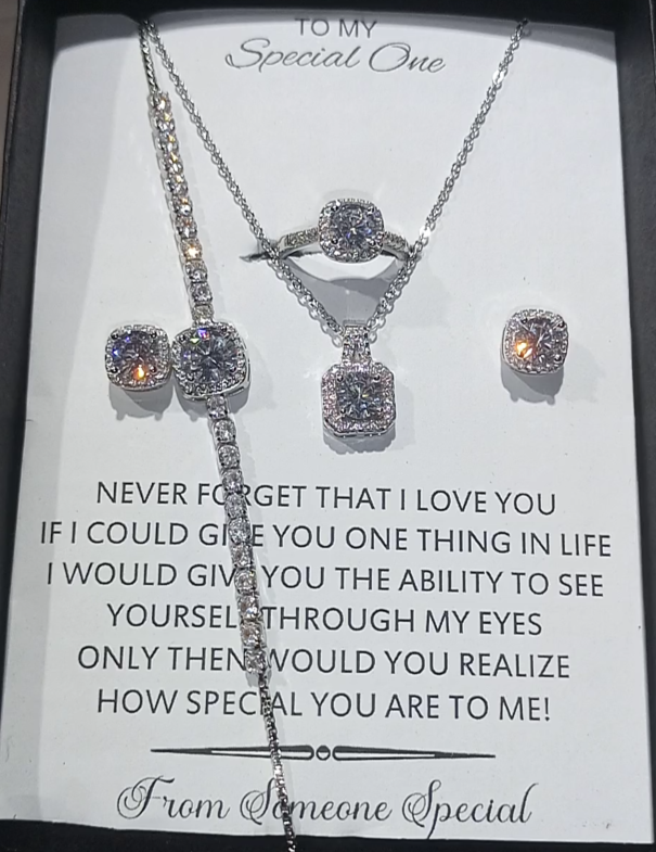 The square diamond impression luxury set