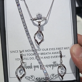 The clavicle set complete luxury