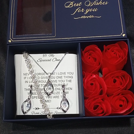 The clavicle set with complete luxury gift box