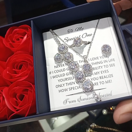 Rose box diamond cut luxury set