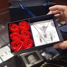 Rose box diamond cut luxury set