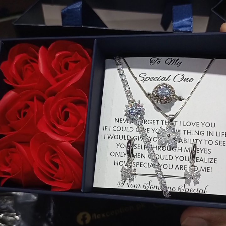 Flower theme Rose box diamond cut luxury set