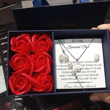 Pearl theme Rose box diamond cut luxury set