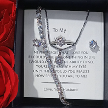 Rose box Diamond look luxury gift set complete