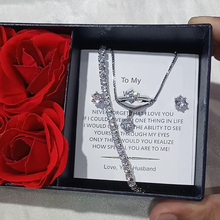 Rose box Diamond look luxury gift set complete