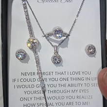 The round diamond impression luxury set