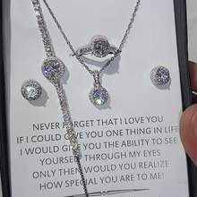 The round diamond impression luxury set