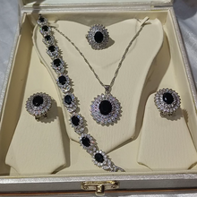 The black diamond dream exclusive set