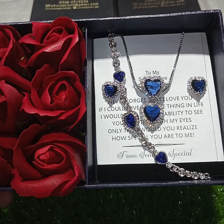 Titanic Rose box set