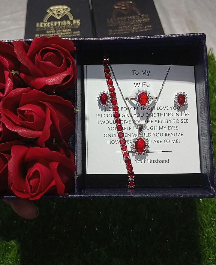 Rose box-ruby diana set exclusive