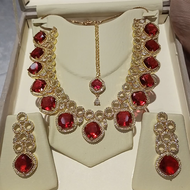 Ruby impression luxury set with box