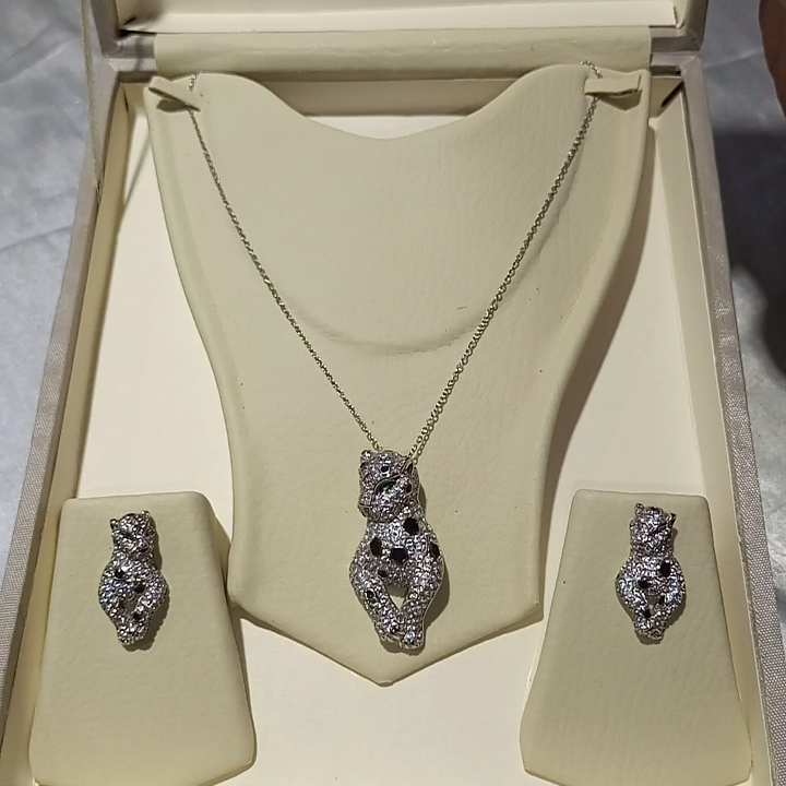 Cartier Panther set exclusive with box included